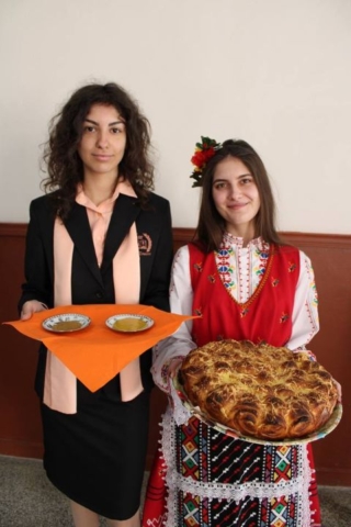 министър